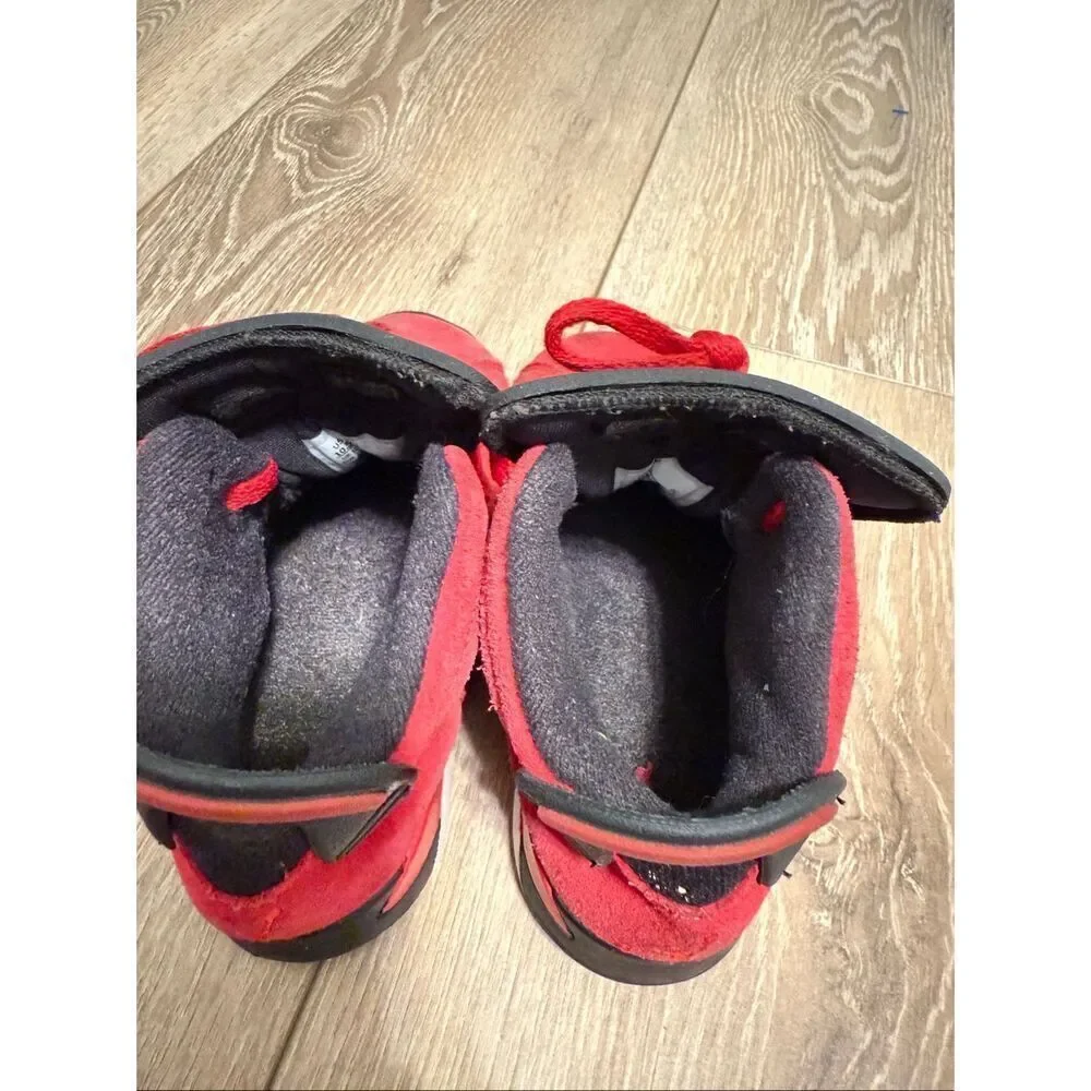 Nike Kids Size 10.5C Air Jordan 6 Retro Toro Bravo Sneakers Varsity Red Suede